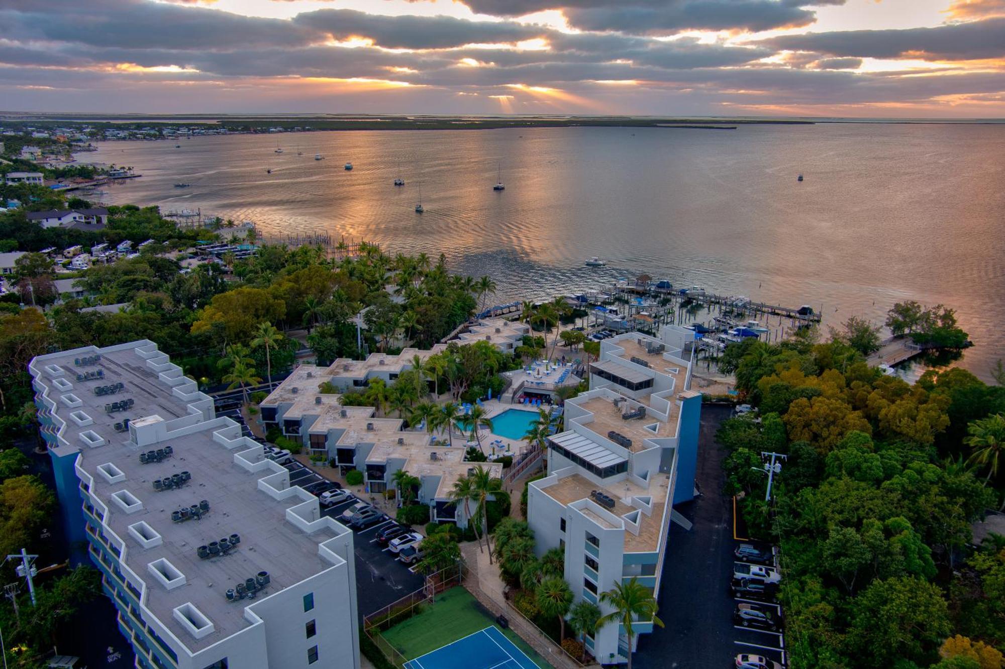 Апарт отель 2Br In Key Largo W Pool And Sunset Views Экстерьер фото